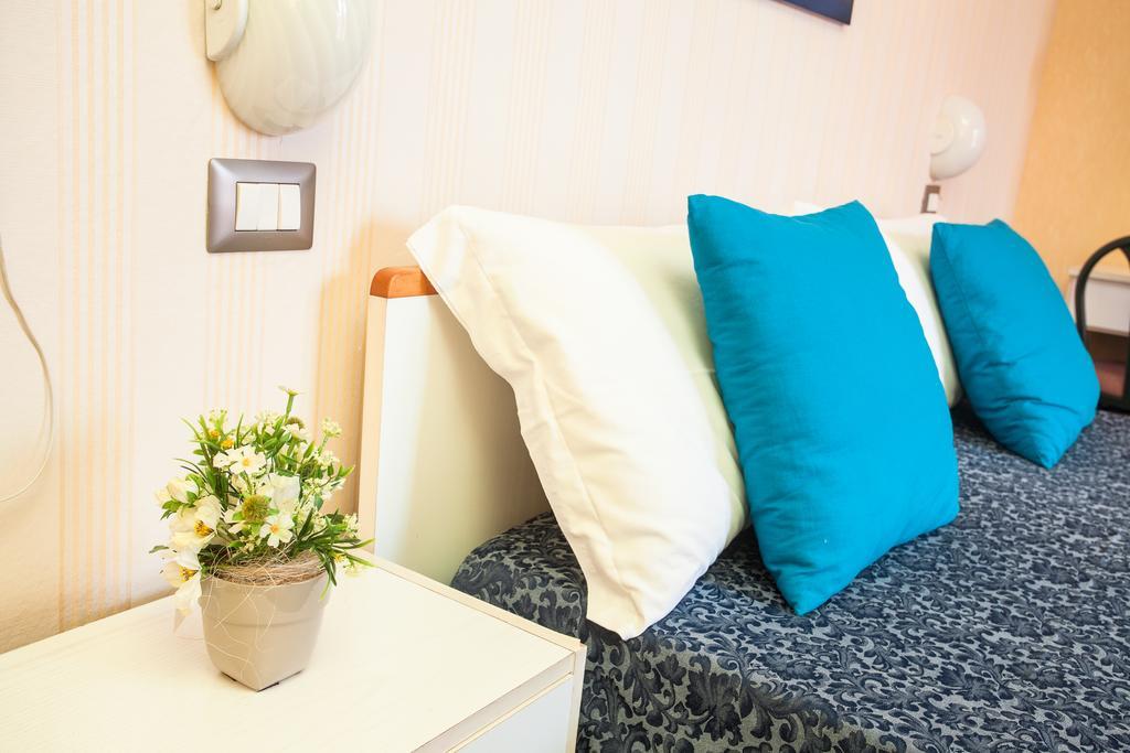 Club Hotel Residence เชเซนาติโก ภายนอก รูปภาพ